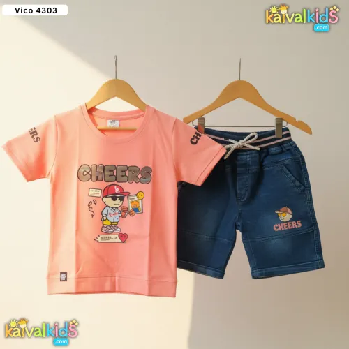 T-Shirt and Denim Shorts - 4303